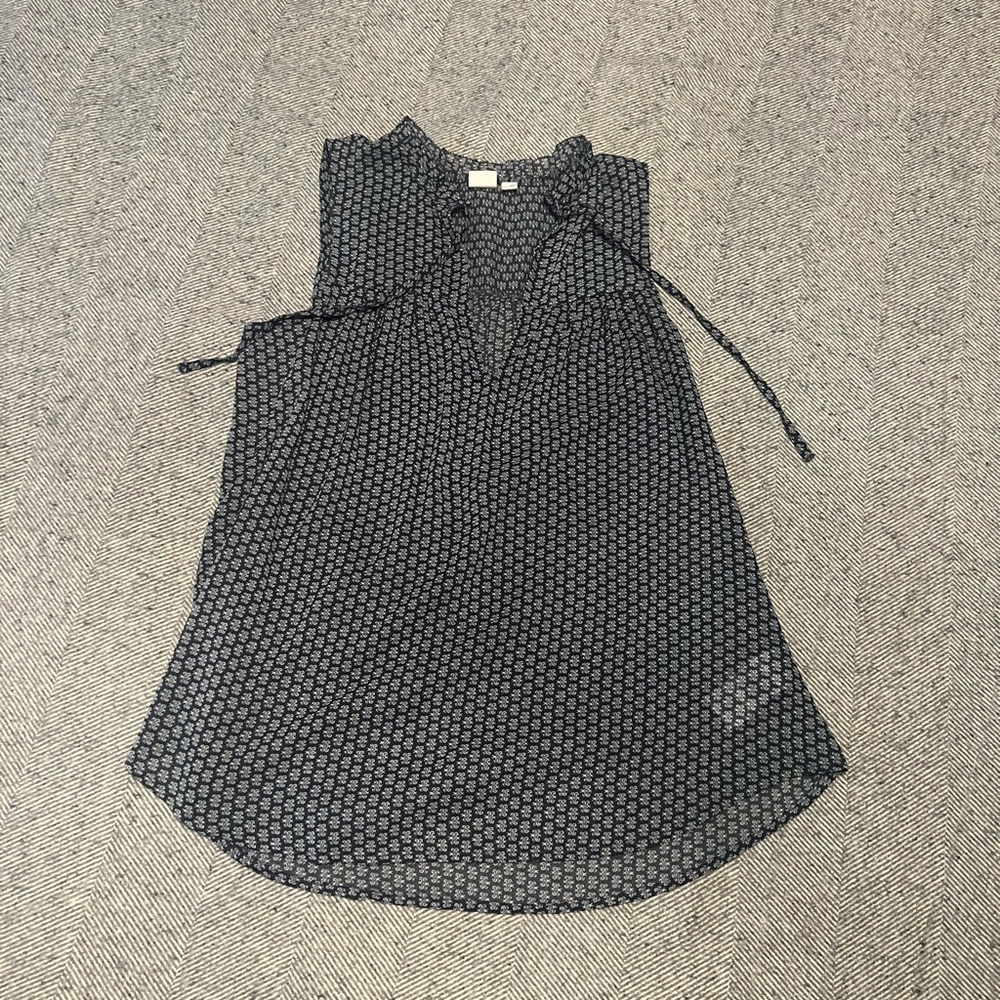GAP Navy and White Patterned Blouse